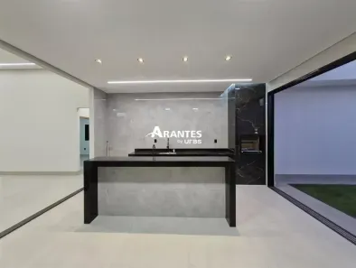 Casa com 3 Quartos à venda, 172m² no Grand Ville, Uberlândia