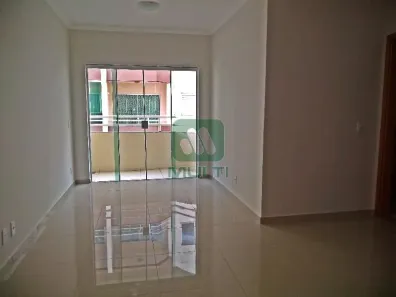 Apartamento com 3 Quartos para alugar, 74m² no Tubalina, Uberlândia