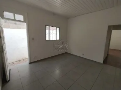 Casa com 2 Quartos para alugar, 60m² no Vila Gumercindo, São Paulo