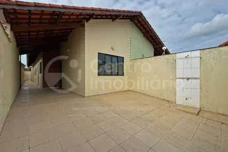 Casa com 3 Quartos à venda, 107m² no , Peruíbe