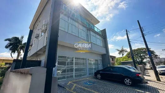 Sobrado com 3 Quartos à venda, 552m² no Iririú, Joinville