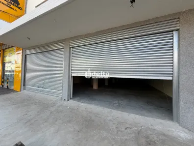 Ponto Comercial para alugar, 200m² no Martins, Uberlândia