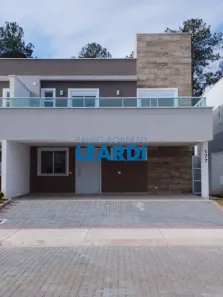 Casa de Condomínio com 4 Quartos para alugar, 260m² no Chácaras Copaco, Arujá