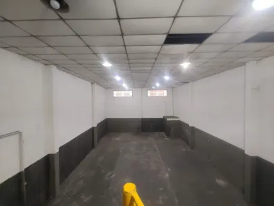 Galpão/Depósito/Armazém para alugar, 320m² no Parque Monteiro Soares, São Paulo