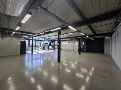 Imóvel Comercial à venda, 735m² no Saraiva, Uberlândia