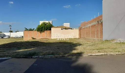 Lote/Terreno à venda, 330m² no Centro, Saltinho
