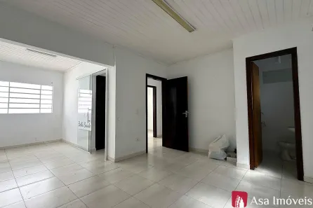 Imóvel Comercial com 4 Quartos para alugar, 100m² no Hauer, Curitiba