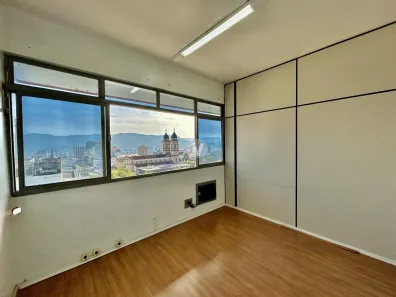 Sala Comercial com 3 Quartos à venda, 59m² no Passo D'Areia, Santa Maria