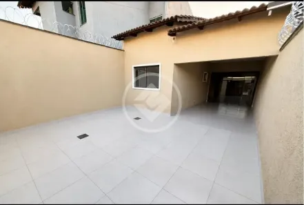Casa com 3 Quartos à venda, 130m² no Setor Três Marias, Goiânia