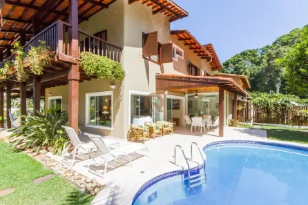 Casa com 5 Quartos à venda, 373m² no Massaguaçu, Caraguatatuba