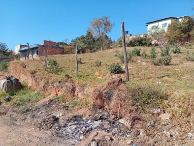 Lote/Terreno à venda, 360m² no Novo Retiro, Esmeraldas