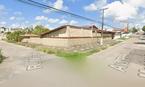 Casa com 6 Quartos à venda, 600m² no Capim Macio, Natal