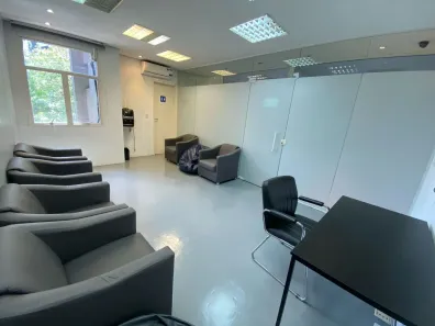 Sala Comercial para alugar, 300m² no Vila Olímpia, São Paulo