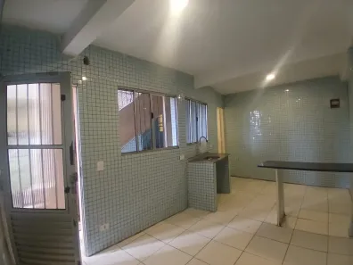 Casa com 2 Quartos para alugar, 40m² no Jardim Selma, São Paulo