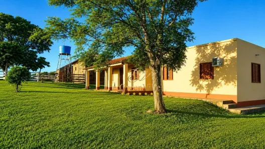 Fazenda/Sítio com 4 Quartos à venda, 327000m² no Ibirapuitã, Alegrete