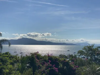 Apartamento com 3 Quartos para alugar, 118m² no Jurerê, Florianópolis
