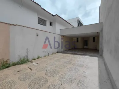 Casa com 2 Quartos para alugar, 130m² no Centro, São Carlos