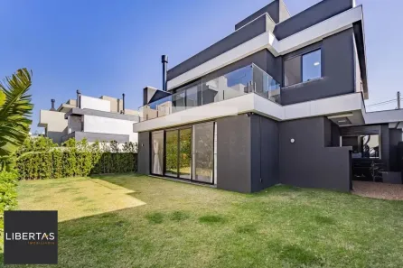 Casa de Condomínio com 3 Quartos à venda, 269m² no Centro, Gravataí