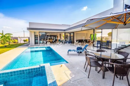 Casa com 4 Quartos à venda, 600m² no Centro (Lácio), Marília