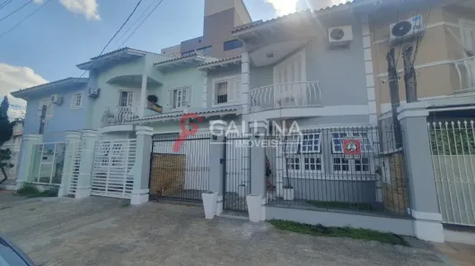 Casa com 3 Quartos à venda, 136m² no Centro, Canoas