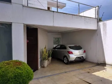 Casa com 4 Quartos à venda, 400m² no Chácara, Betim
