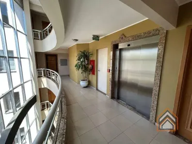 Sala Comercial à venda, 32m² no Menino Deus, Porto Alegre
