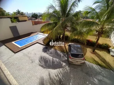 Casa com 4 Quartos à venda, 364m² no Cidade Jardim, Uberlândia