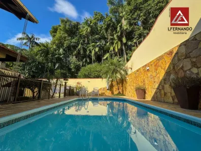 Casa com 3 Quartos à venda, 412m² no Velha Central, Blumenau