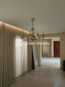 Casa com 3 Quartos para alugar, 180m² no Bom Jesus, Uberlândia