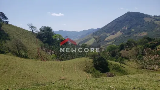Fazenda/Sítio com 2 Quartos à venda, 91080m² no , Brazópolis