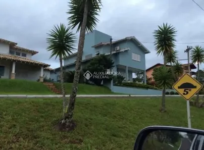 Casa de Condomínio com 5 Quartos à venda, 250m² no Elsa, Viamão