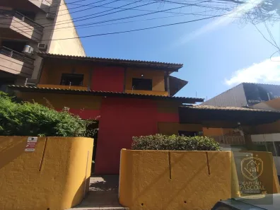 Casa com 5 Quartos para alugar, 245m² no Centro, Campos dos Goytacazes