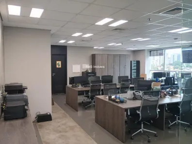 Sala Comercial para alugar, 200m² no Jardim das Acácias, São Paulo