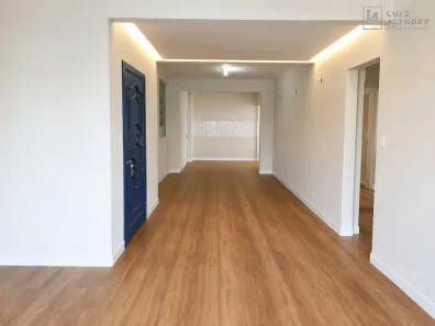 Apartamento com 3 Quartos à venda, 144m² no Centro, Florianópolis