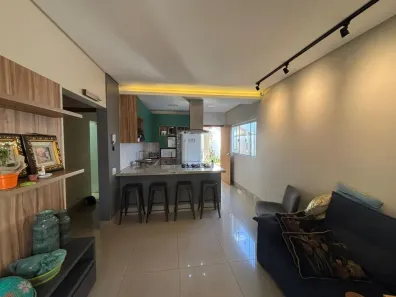 Casa com 2 Quartos à venda, 150m² no Feliz, Goiânia