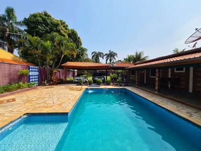 Fazenda/Sítio com 3 Quartos à venda, 300m² no Graminha, Limeira
