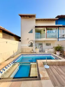 Casa com 5 Quartos à venda, 225m² no Itaipu, Niterói