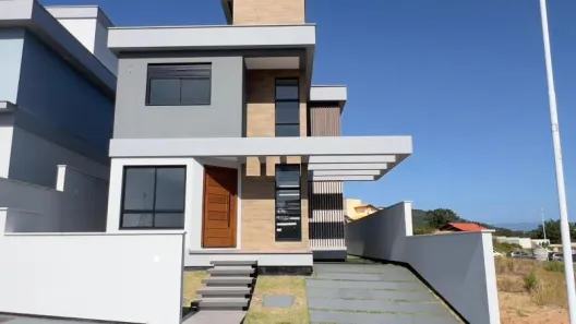 Casa com 3 Quartos à venda, 185m² no Rio Tavares, Florianópolis