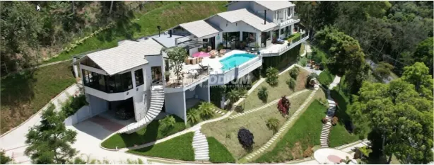 Casa de Condomínio com 4 Quartos à venda, 1064m² no Itaipava, Petrópolis