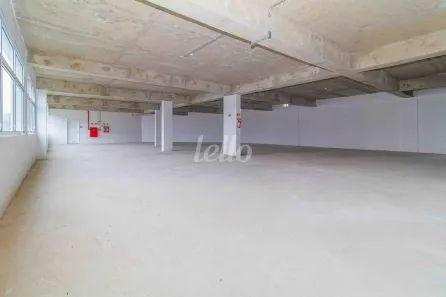 Sala Comercial para alugar, 460m² no Parque Industrial Tomas Edson, São Paulo