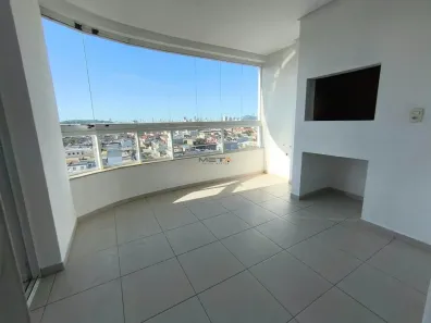 Apartamento com 3 Quartos para alugar, 91m² no Areias, Camboriú