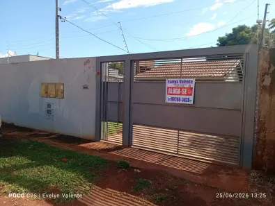 Casa com 2 Quartos para alugar, 75m² no Jardim Itamaracá, Campo Grande