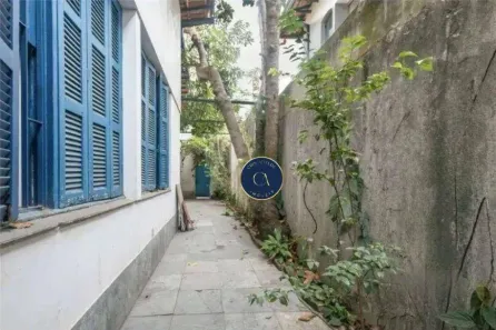 Casa com 3 Quartos à venda, 380m² no Vila Pirajussara, São Paulo