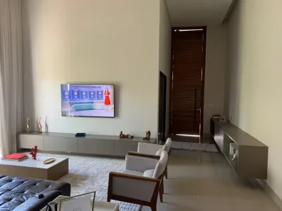 Casa de Condomínio com 4 Quartos para alugar, 250m² no Residencial Goiânia Golfe Clube, Goiânia