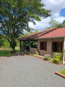 Fazenda/Sítio com 2 Quartos à venda, 180m² no Parque Ipiranga, Gravataí
