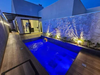 Casa com 3 Quartos à venda, 204m² no Jardim Munique, Maringá