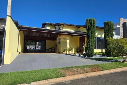 Casa de Condomínio com 3 Quartos à venda, 210m² no Vila Guedes, Jaguariúna