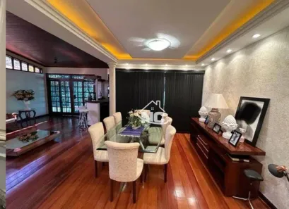 Casa com 6 Quartos à venda, 1000m² no São Francisco, Niterói