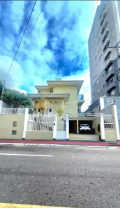 Casa com 4 Quartos à venda, 360m² no Barreiros, São José