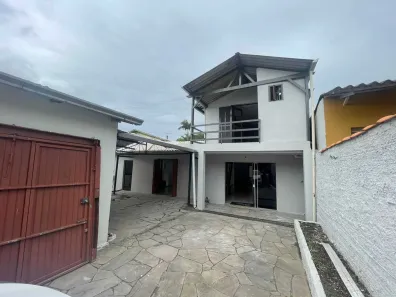 Casa com 3 Quartos para alugar, 150m² no Santa Teresa, São Leopoldo